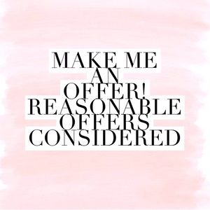 Reasonable Offers Considered. Posh takes 20%. Happy Poshing! ☺️🛍️👝👛👜📦